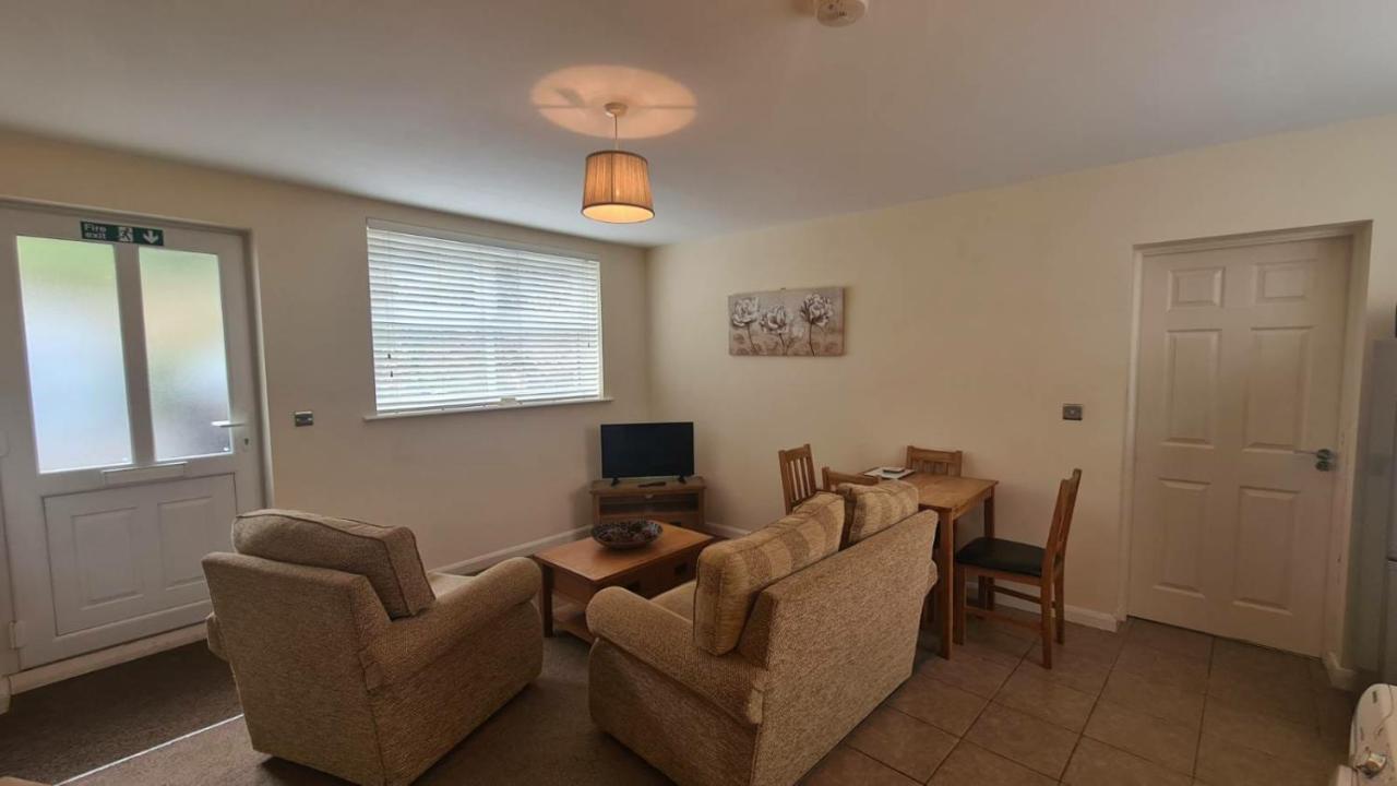 Barroon Castle Apartments, Near Airport, Free Parking, By Derbnb Castle Donington Exterior foto
